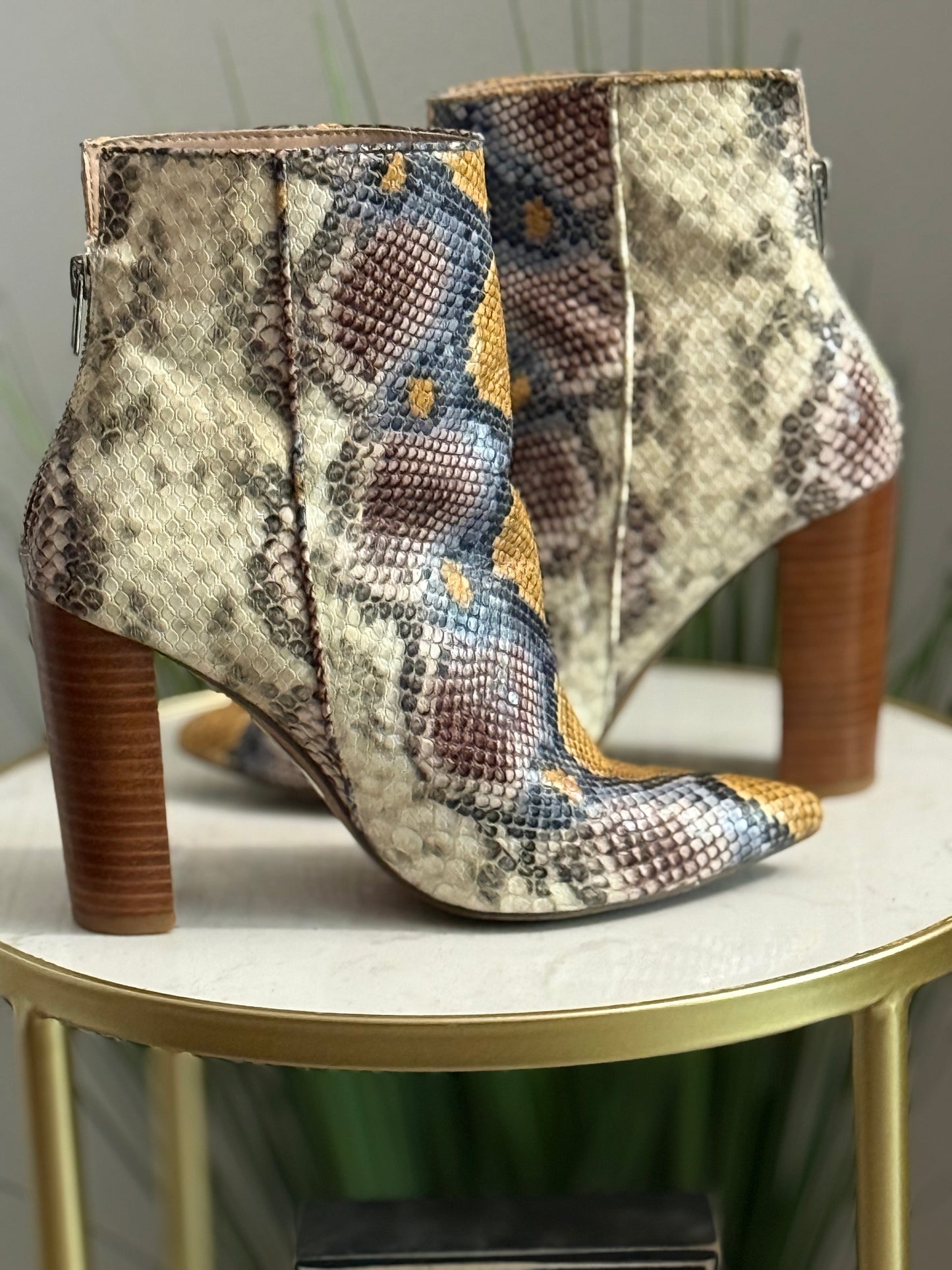#241 SM Reptile Boots