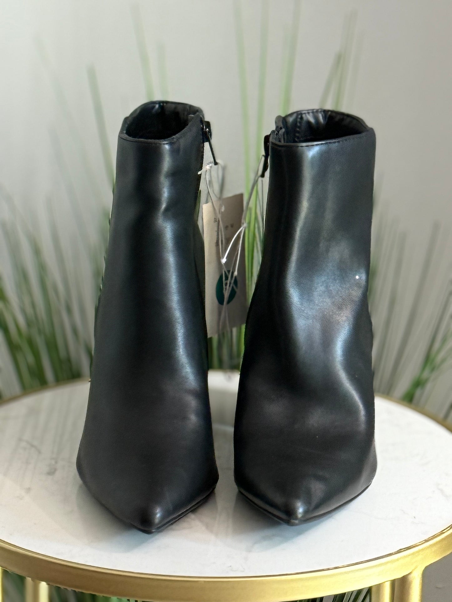 #236 AND Boots