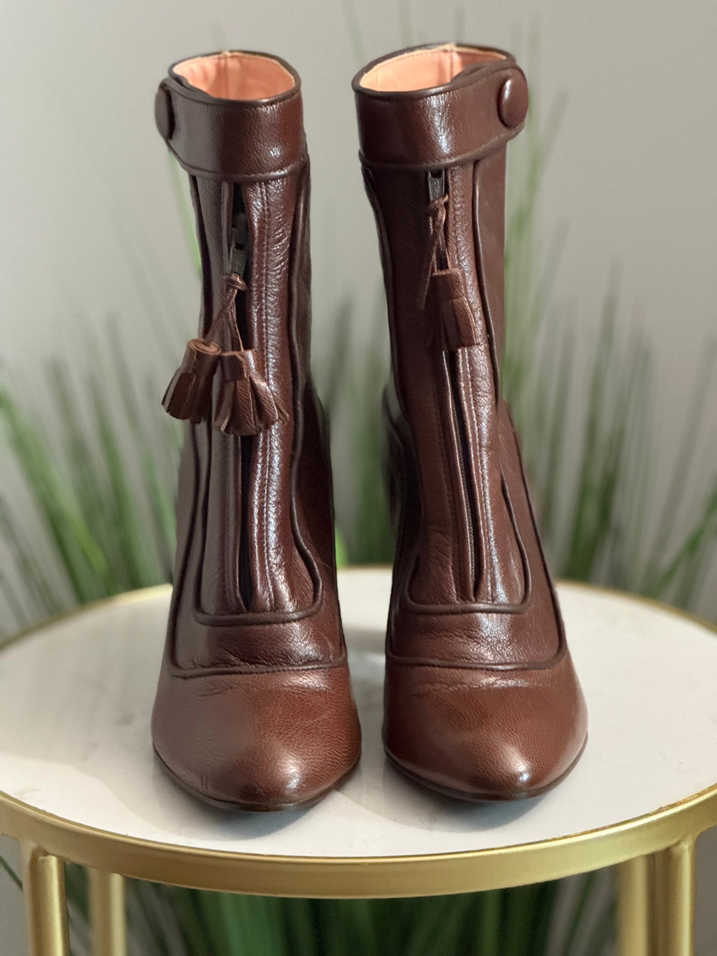 #240 Nan Boot