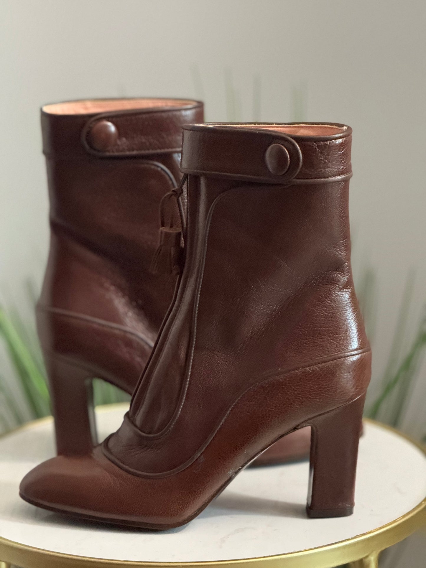 #240 Nan Boot