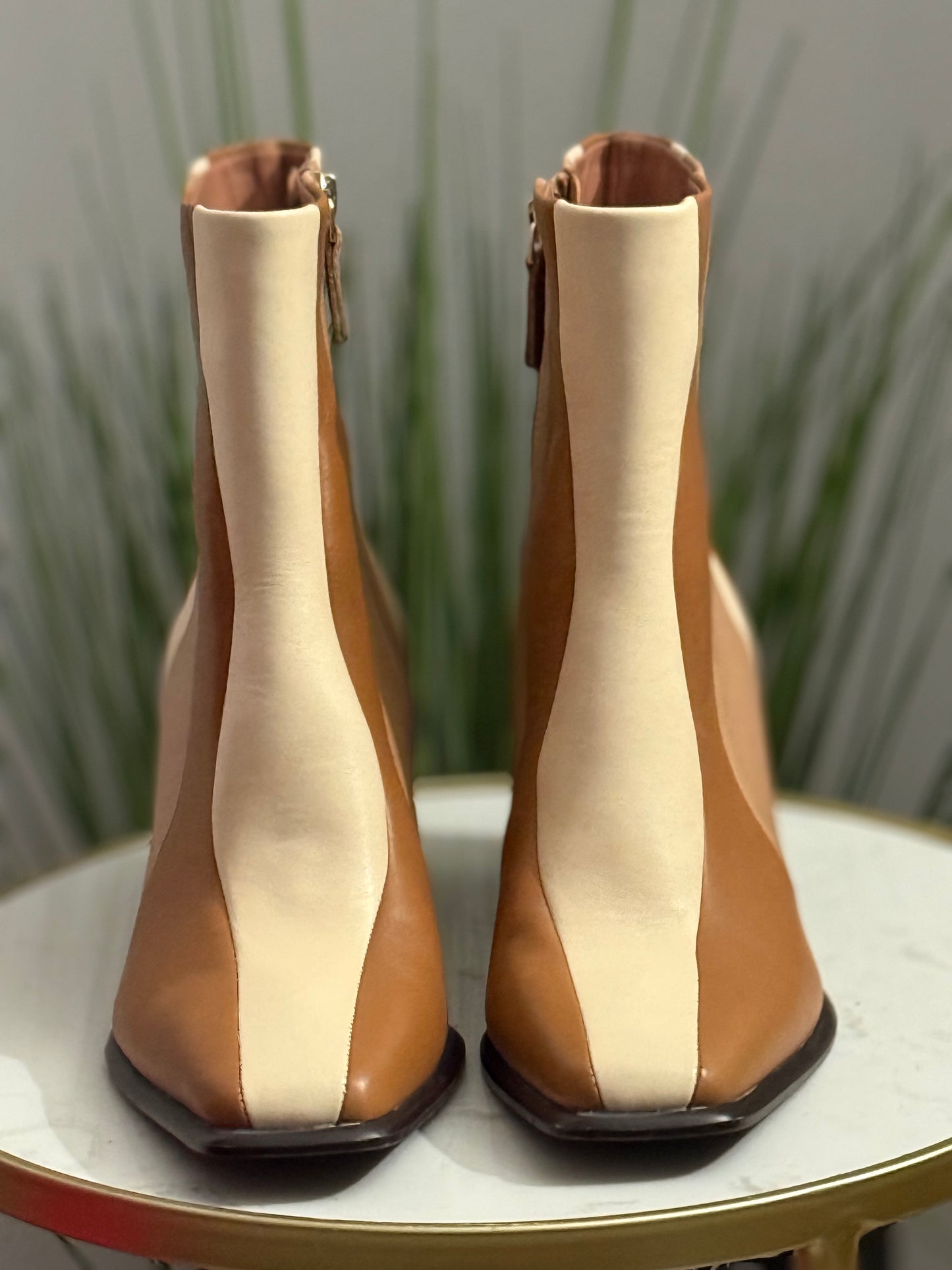 #233 Latte Swirl Boots