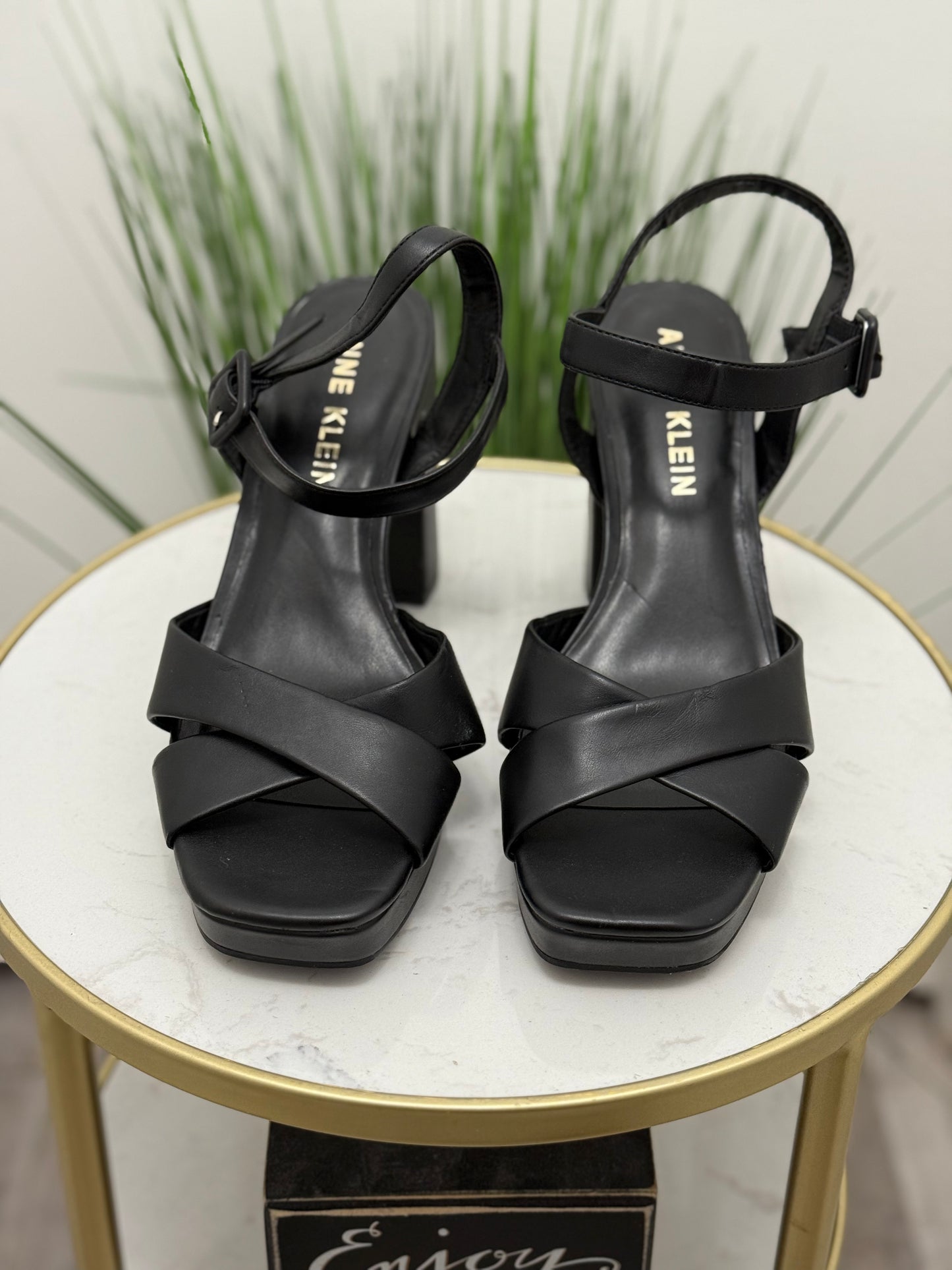 #366 Anne Platform Heels