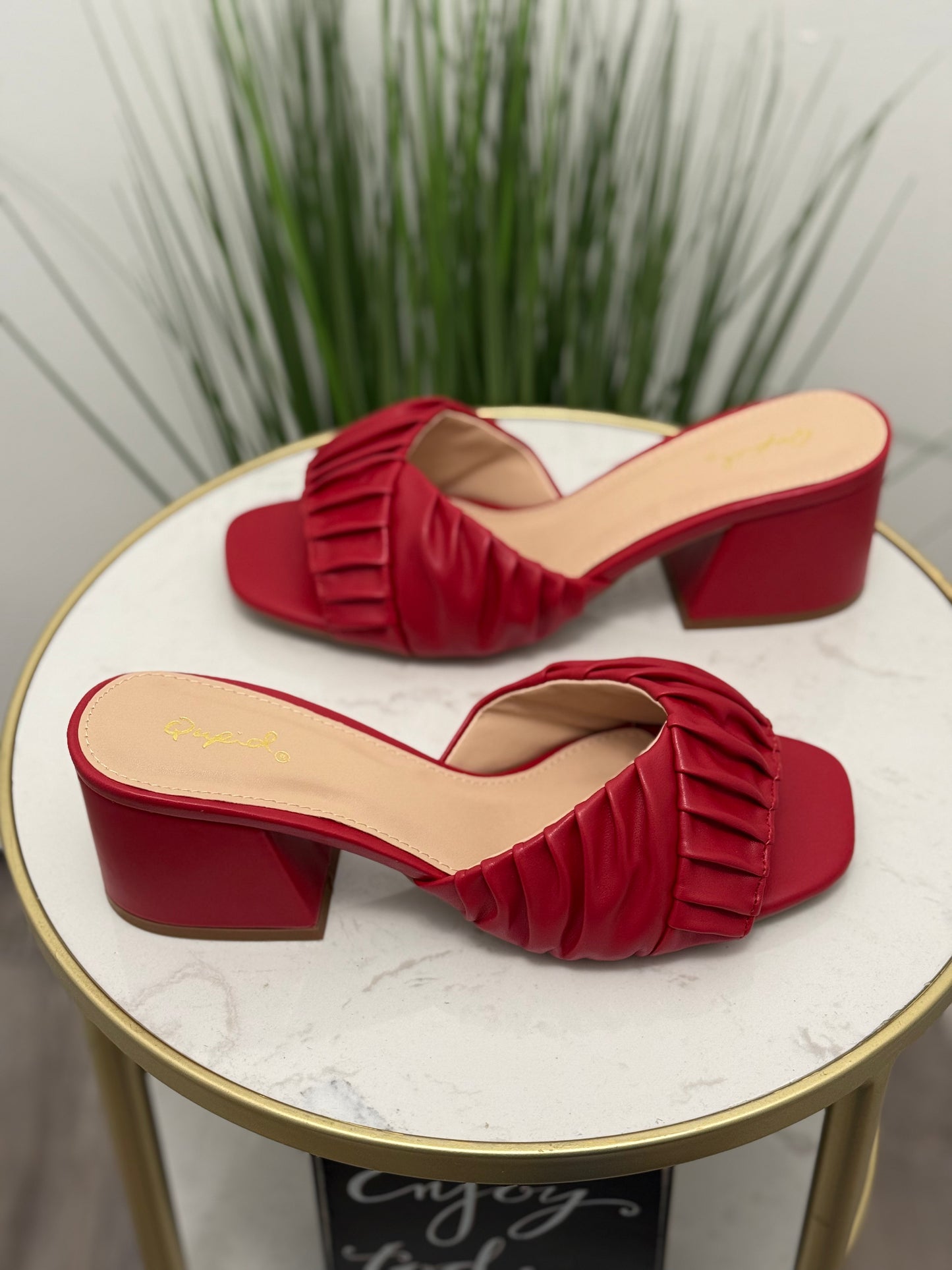 #376 Karen Kitten Heel