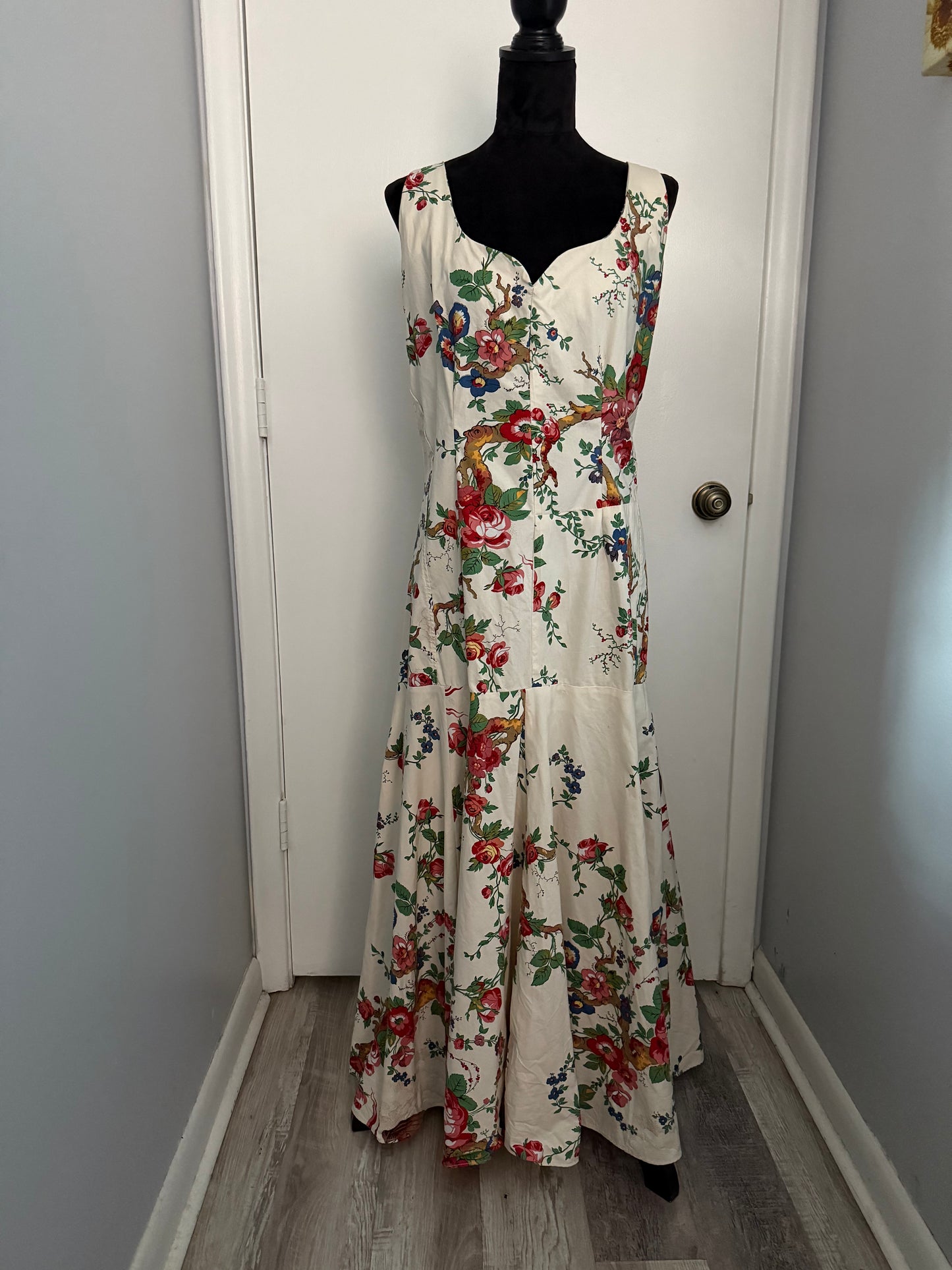 #126 Vine of Roses Maxi Dress