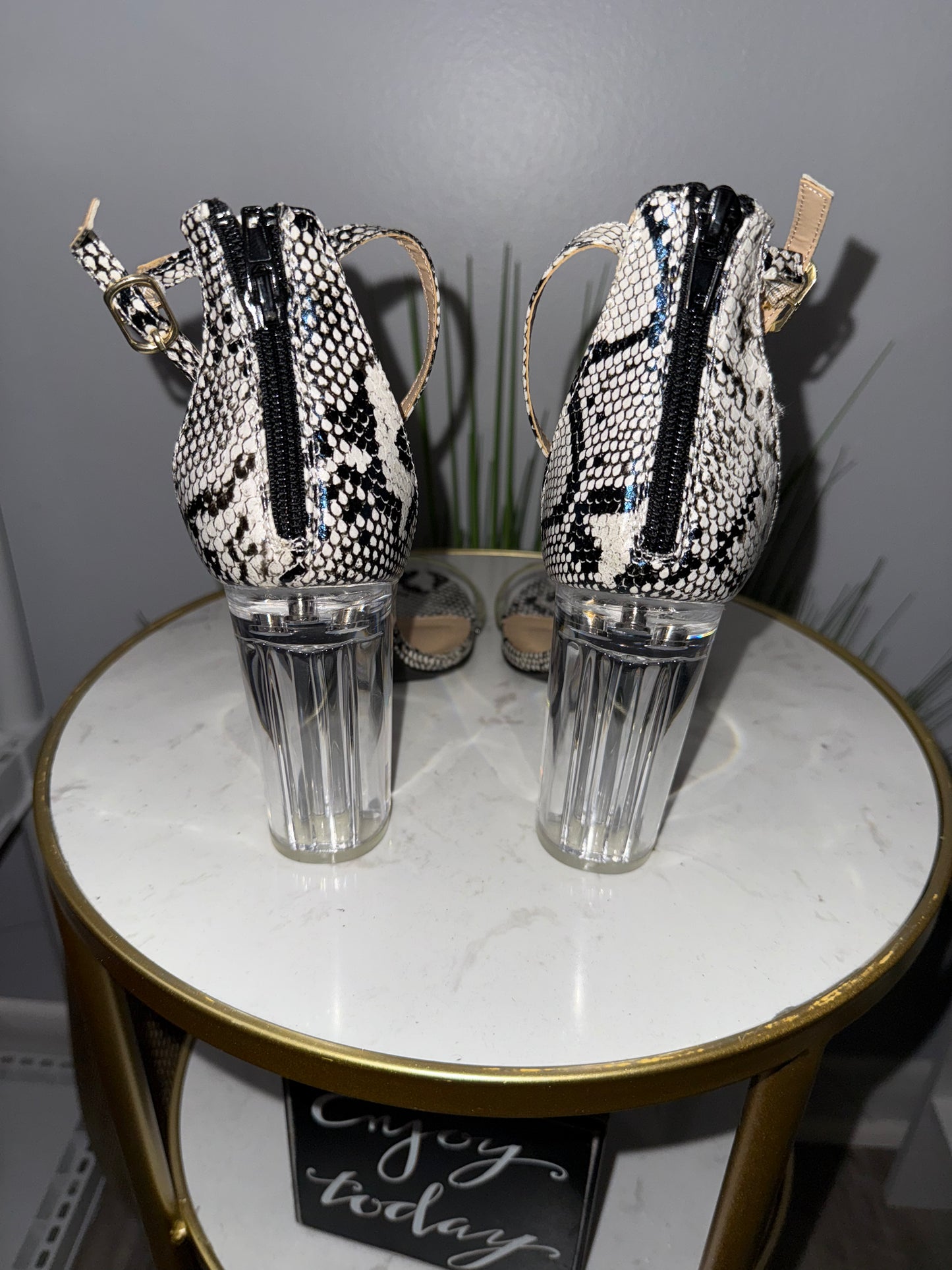 #222 Reptile Acrylic Heel