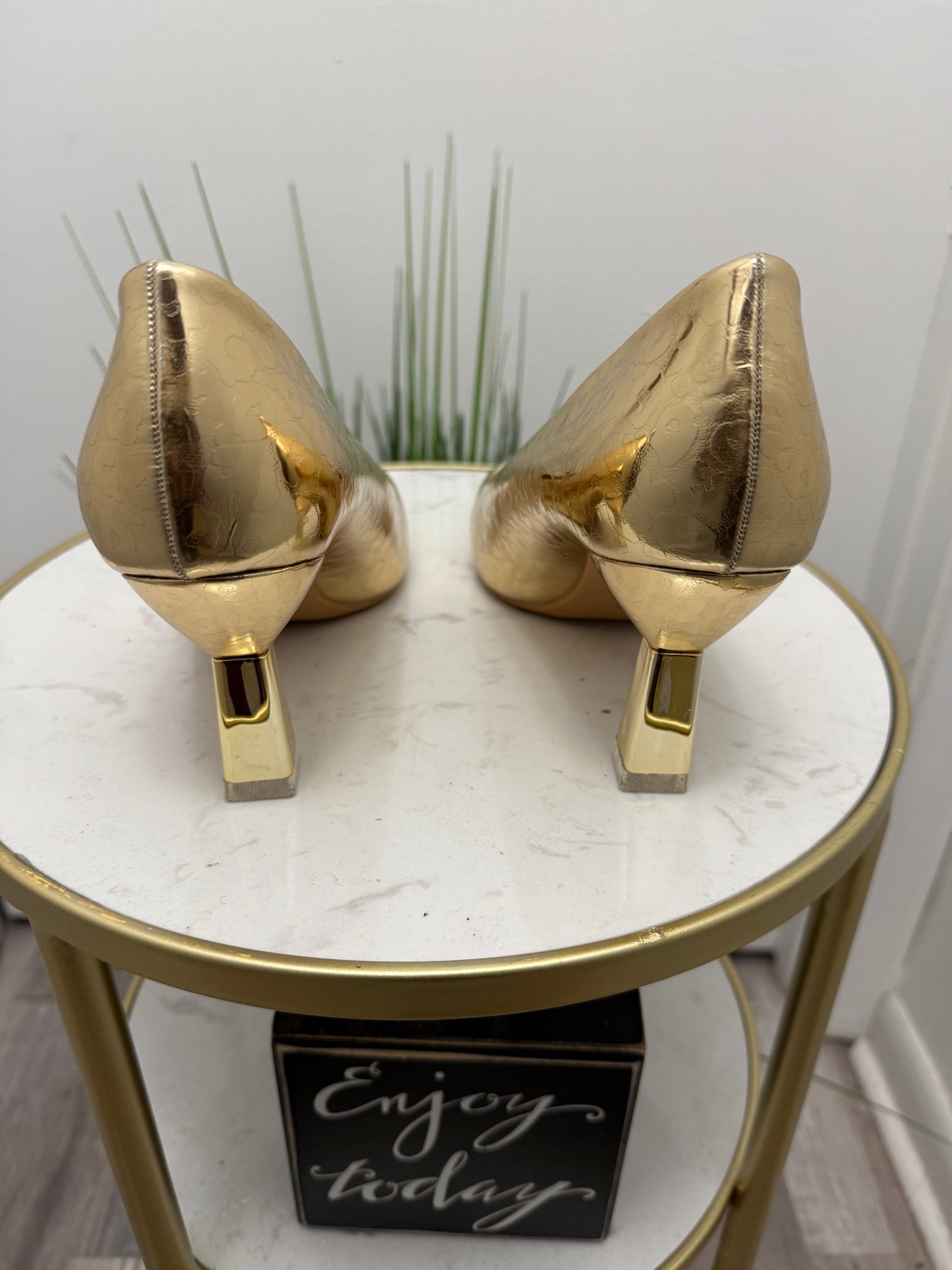 #364 Gold Animal