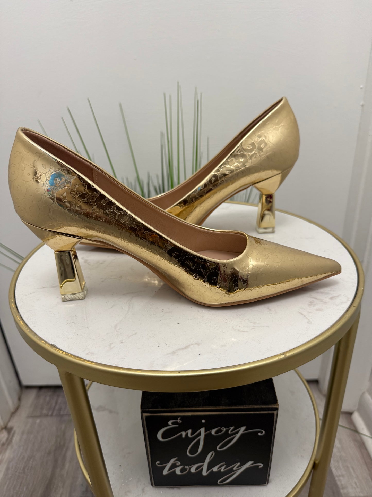 #364 Gold Animal