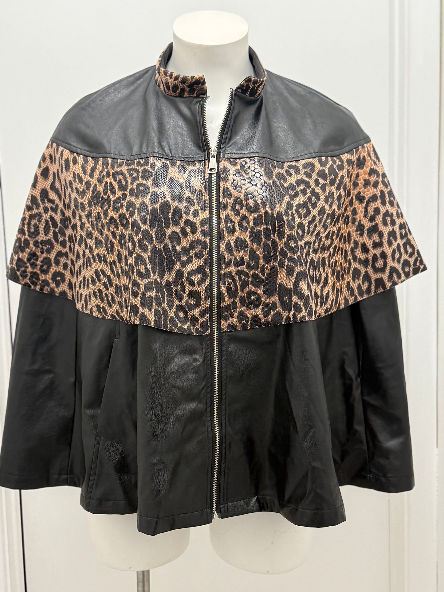 #166 Leopard Cape