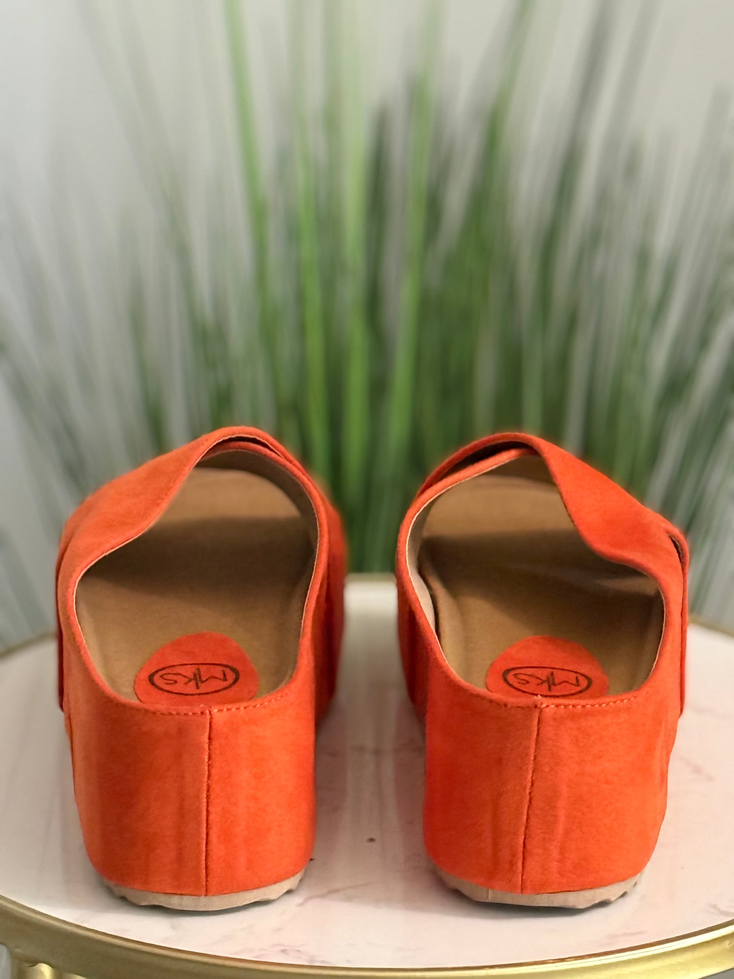 #253 Nina crisscross platform sandals (runs wide, order down)