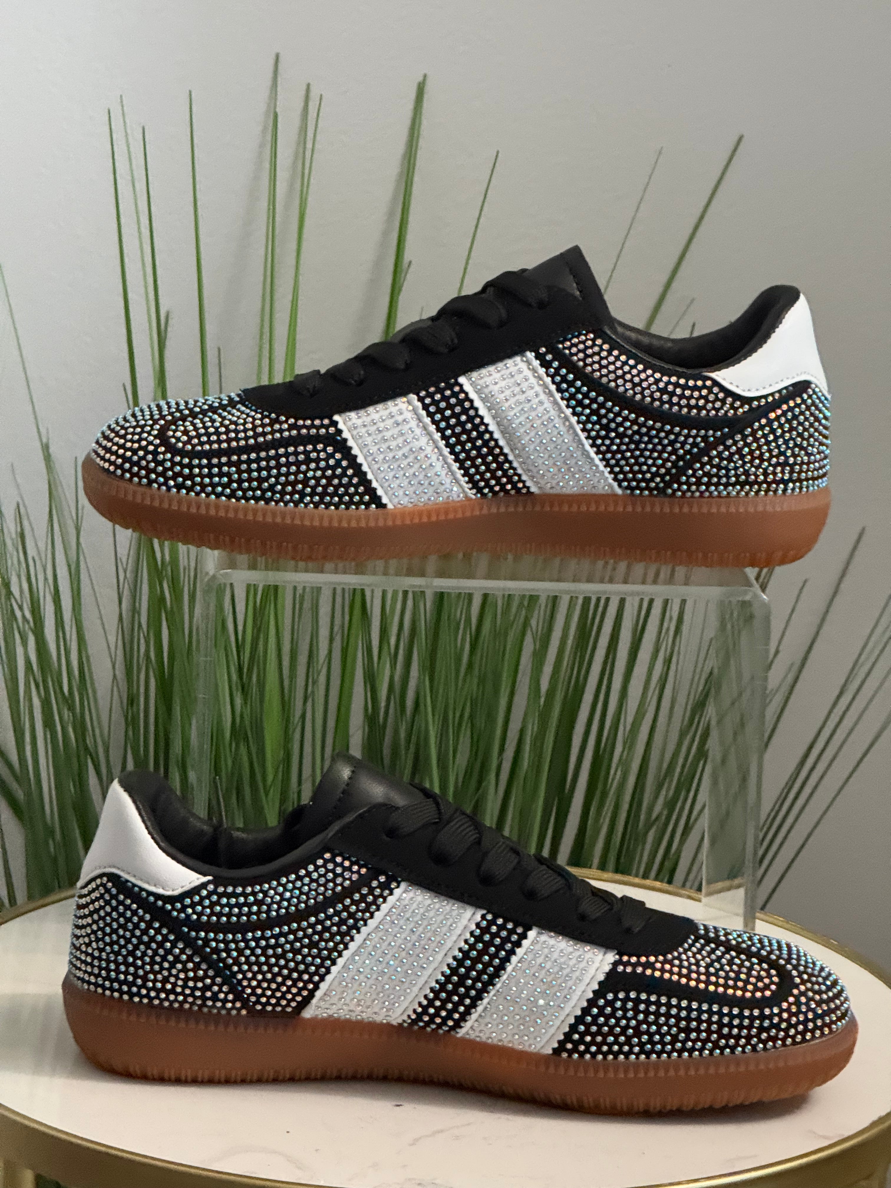 Lennon Blk/Wht Sparkle Sneakers