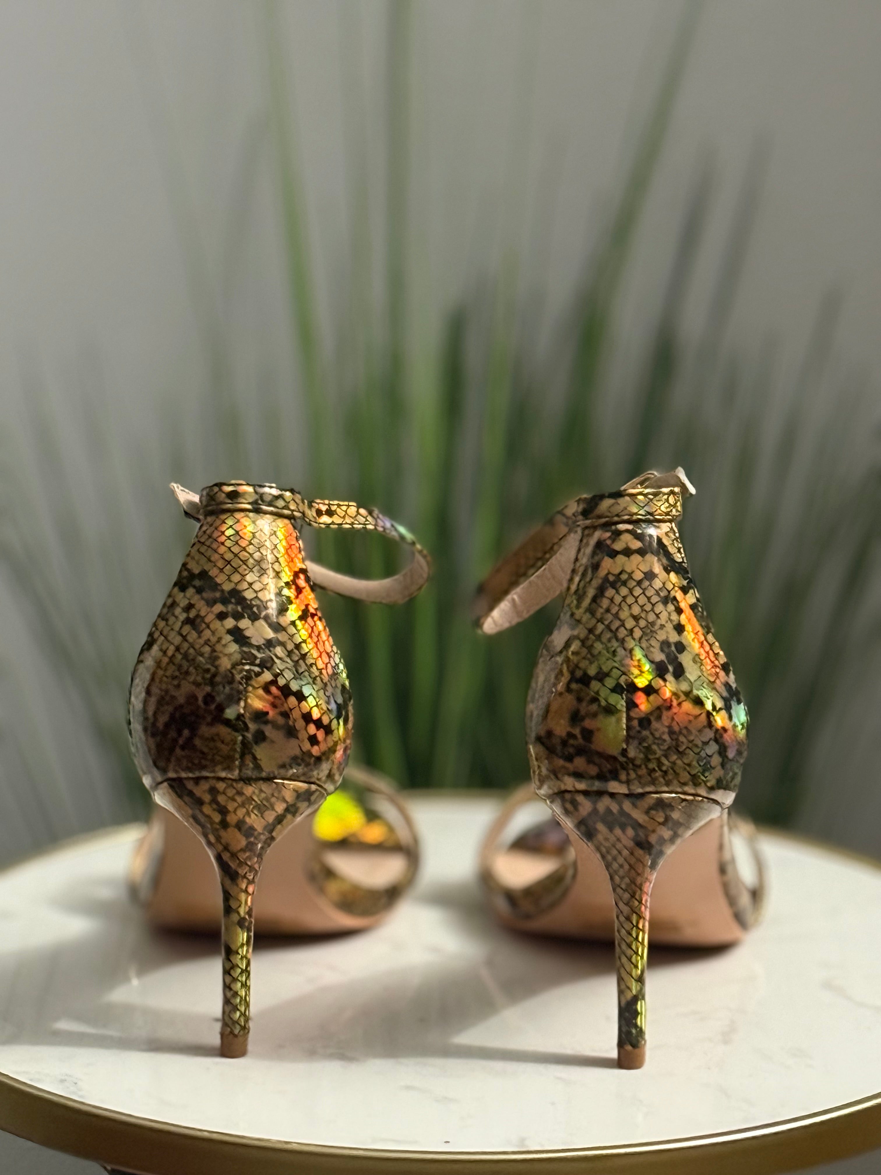 #269 Christine Holographic Heel