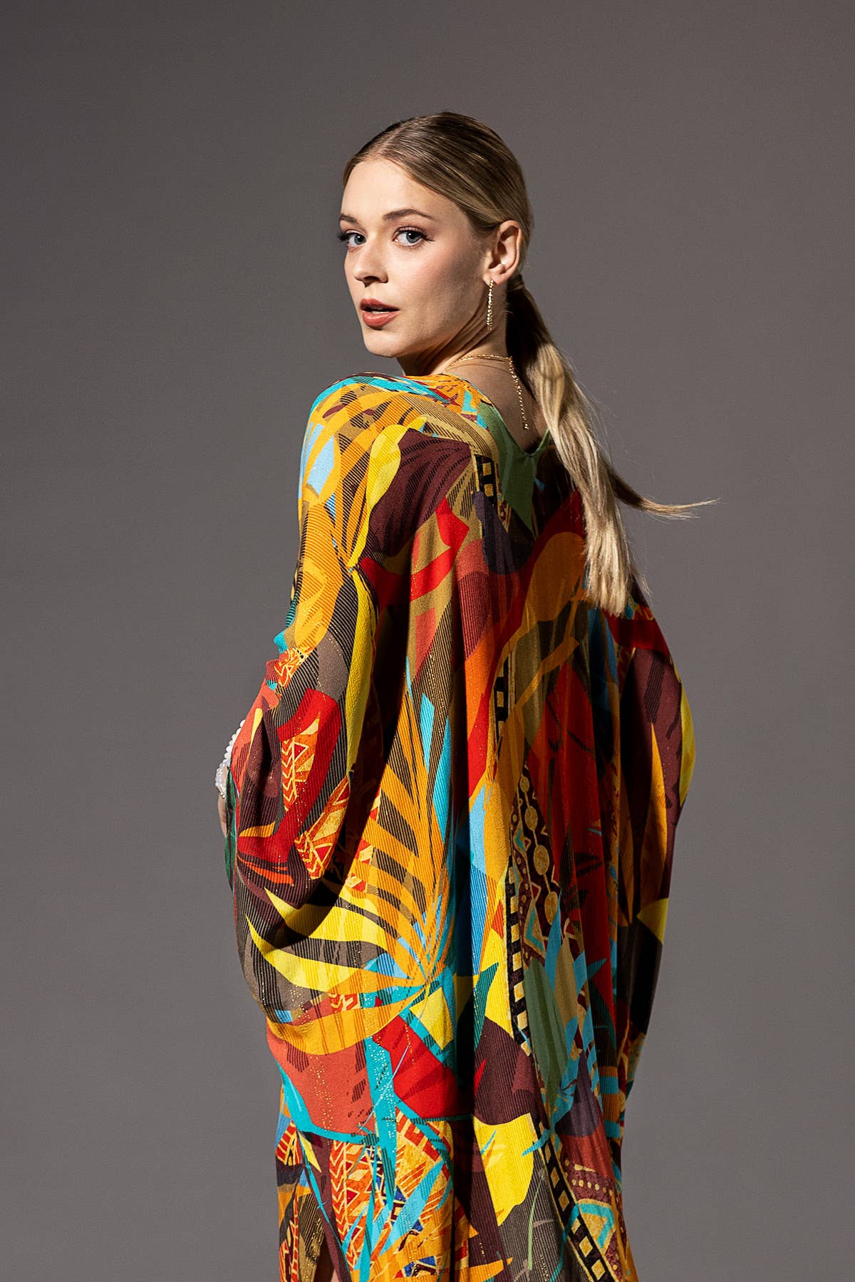 Jakarta Kimono: Jakarta / OS