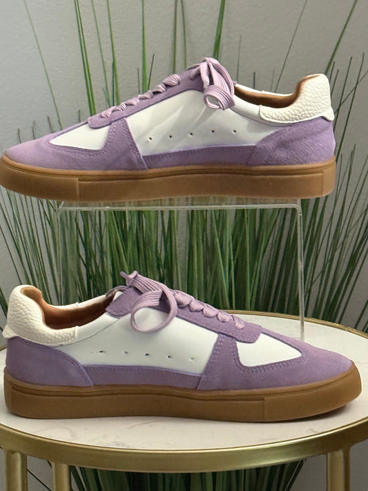 #234 Katie Sneaker Lilac