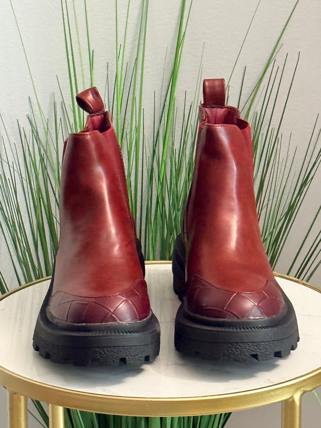 #270 Art Chelsea Quilted Trim Boot