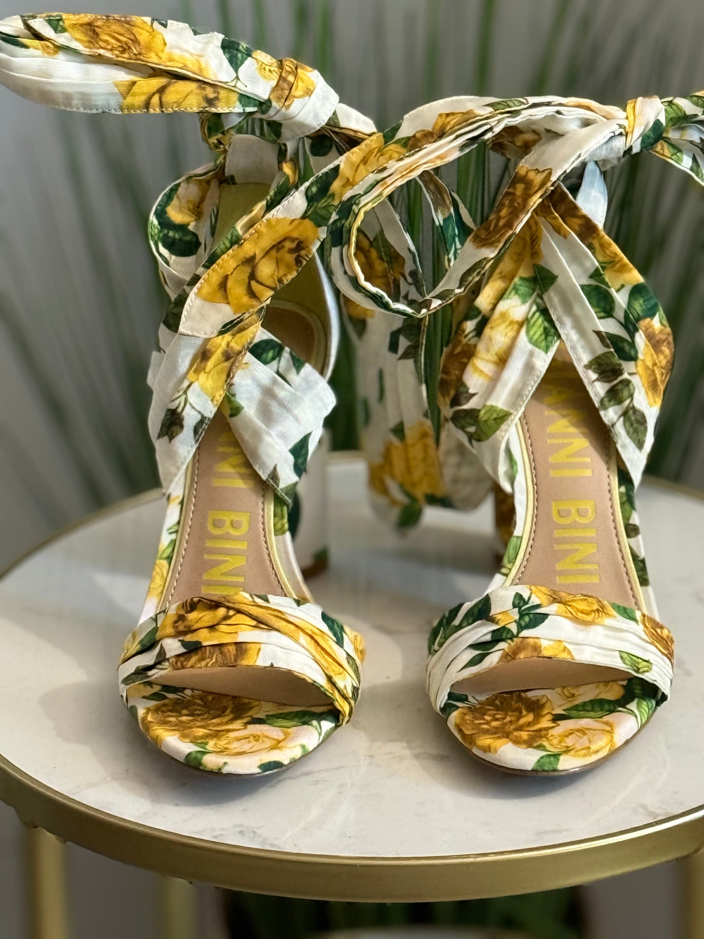 #214 Ankle Wrap Heel