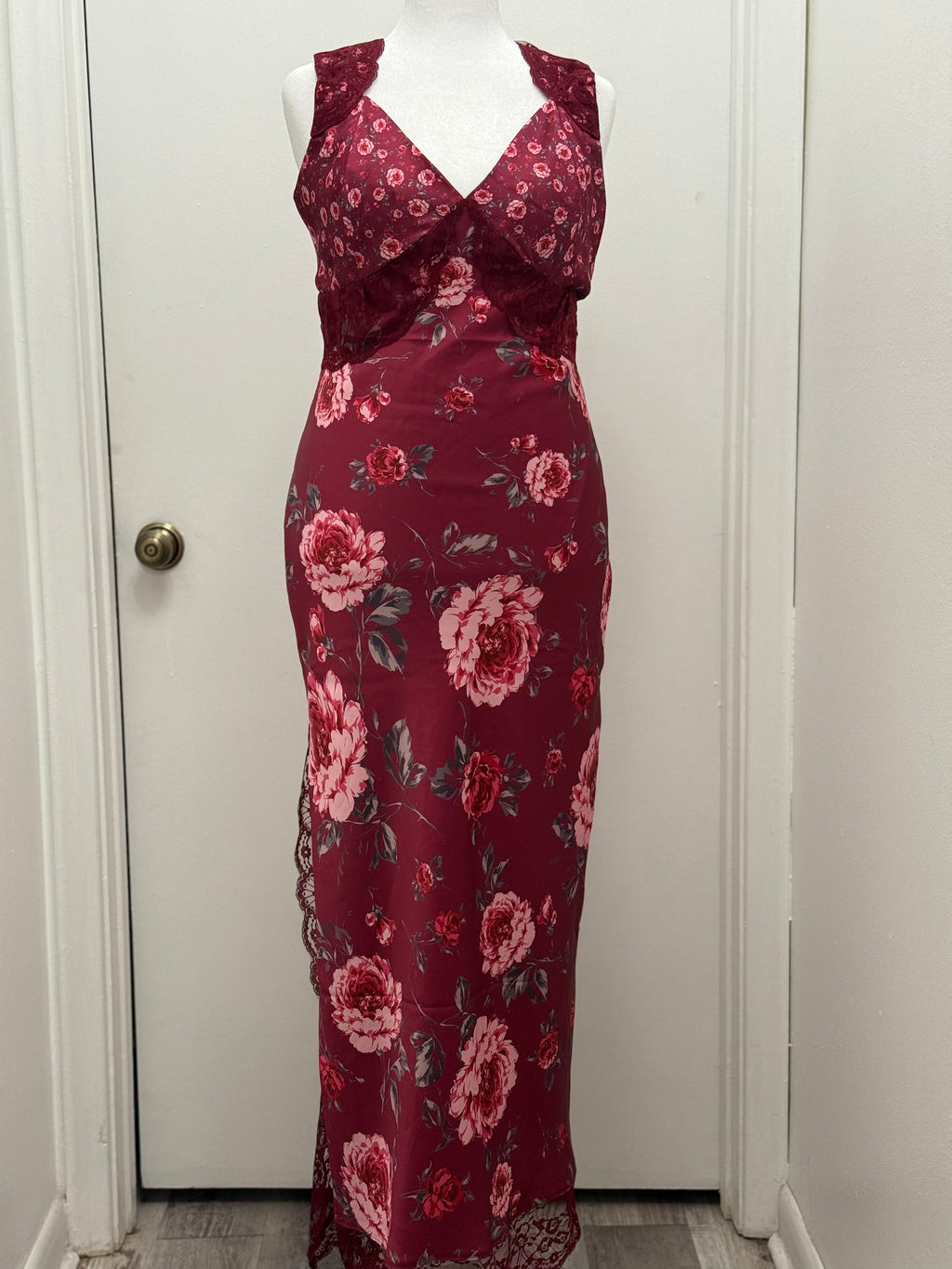 #140 Rose & Lace Sexy Dress