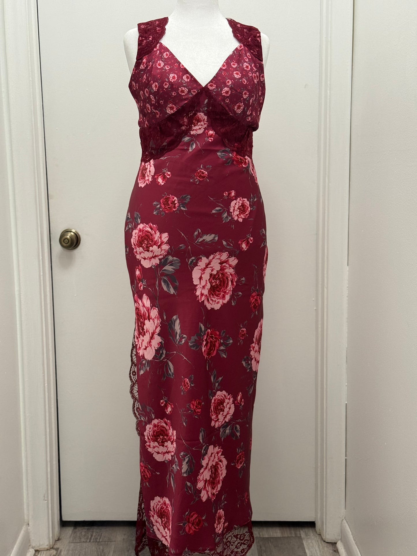 #140 Rose & Lace Sexy Dress