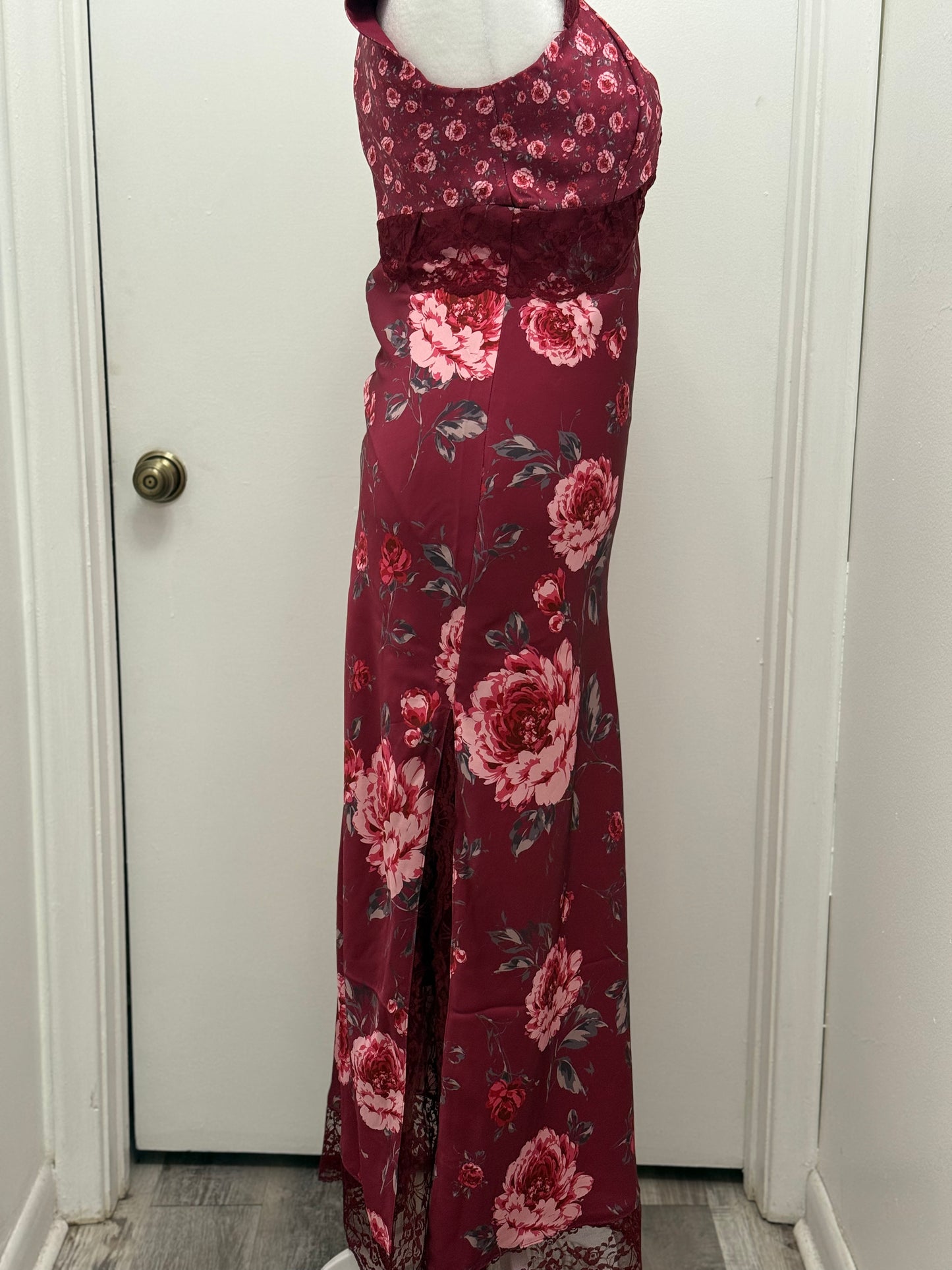 #140 Rose & Lace Sexy Dress