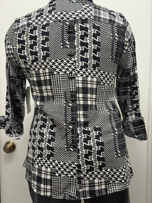 #139 Houndstooth Top