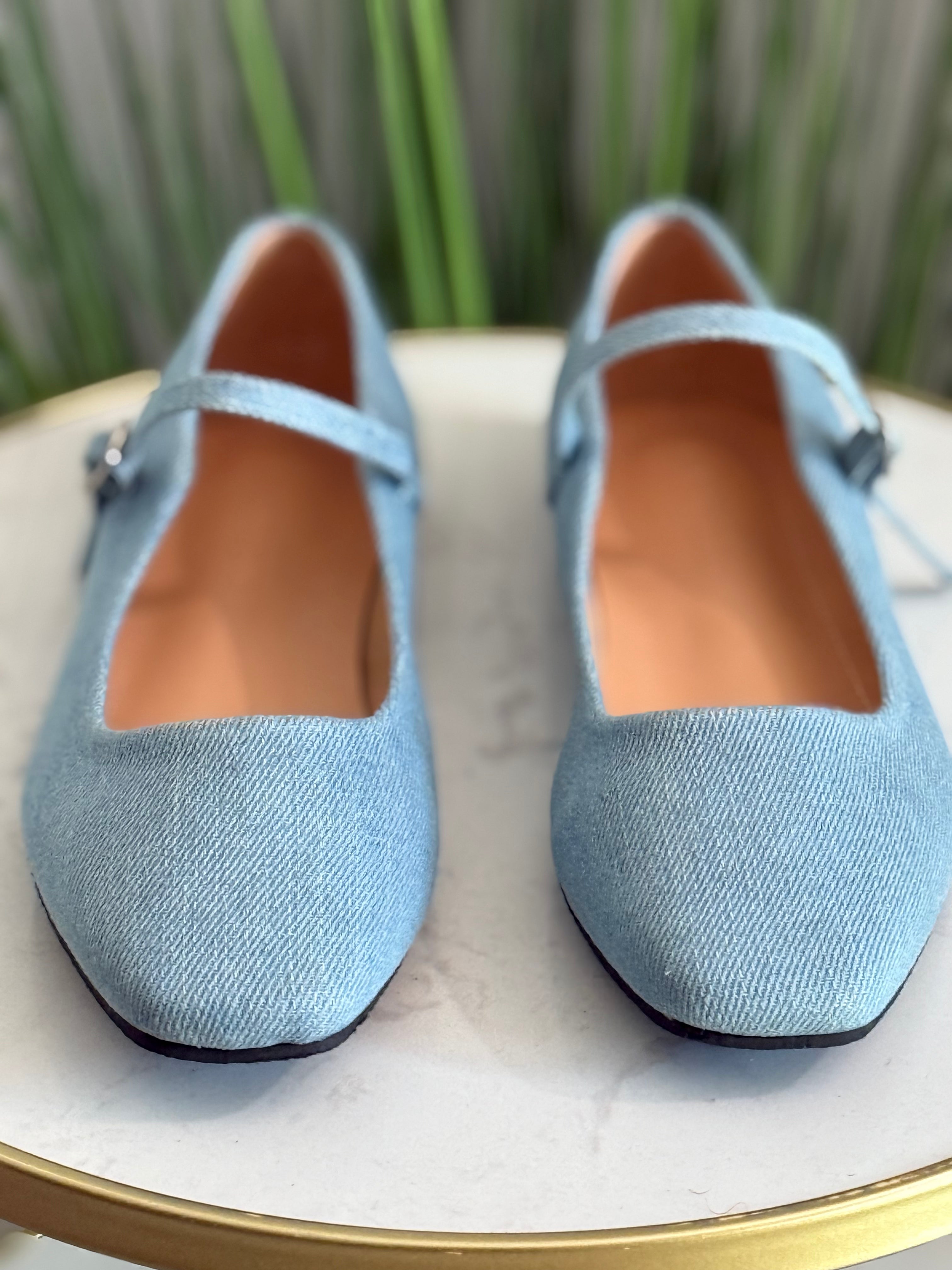 #200 Ryah Denim Flat (order up 1/2 size)