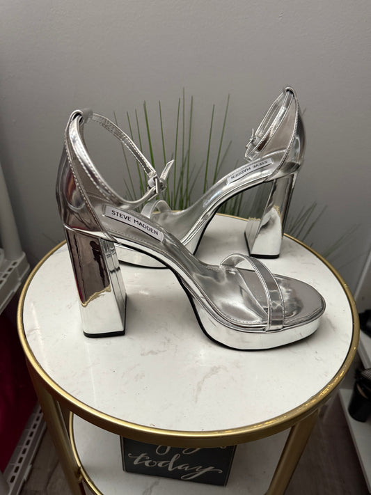 #159 Mirrored Heels
