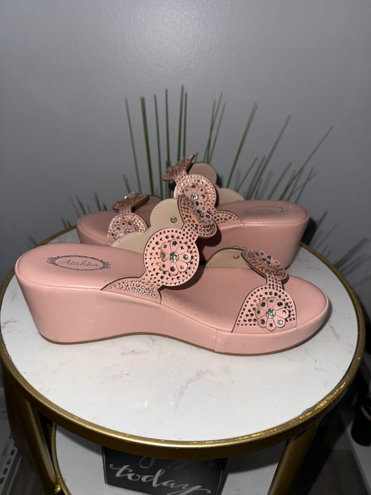 #196 Atalia Wedges