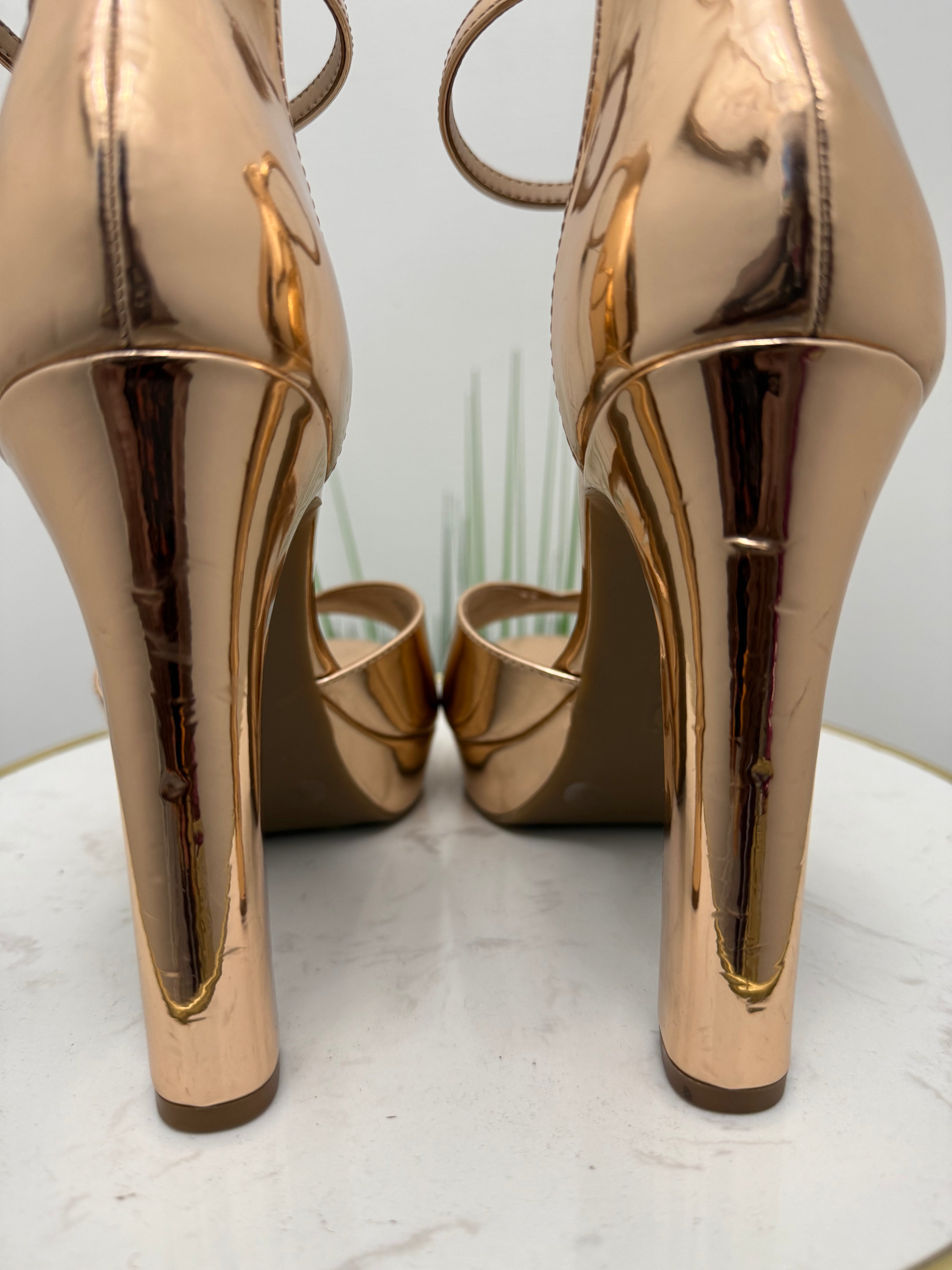 #254 Rosie Heels