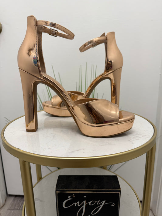 #359 Rosie Heels
