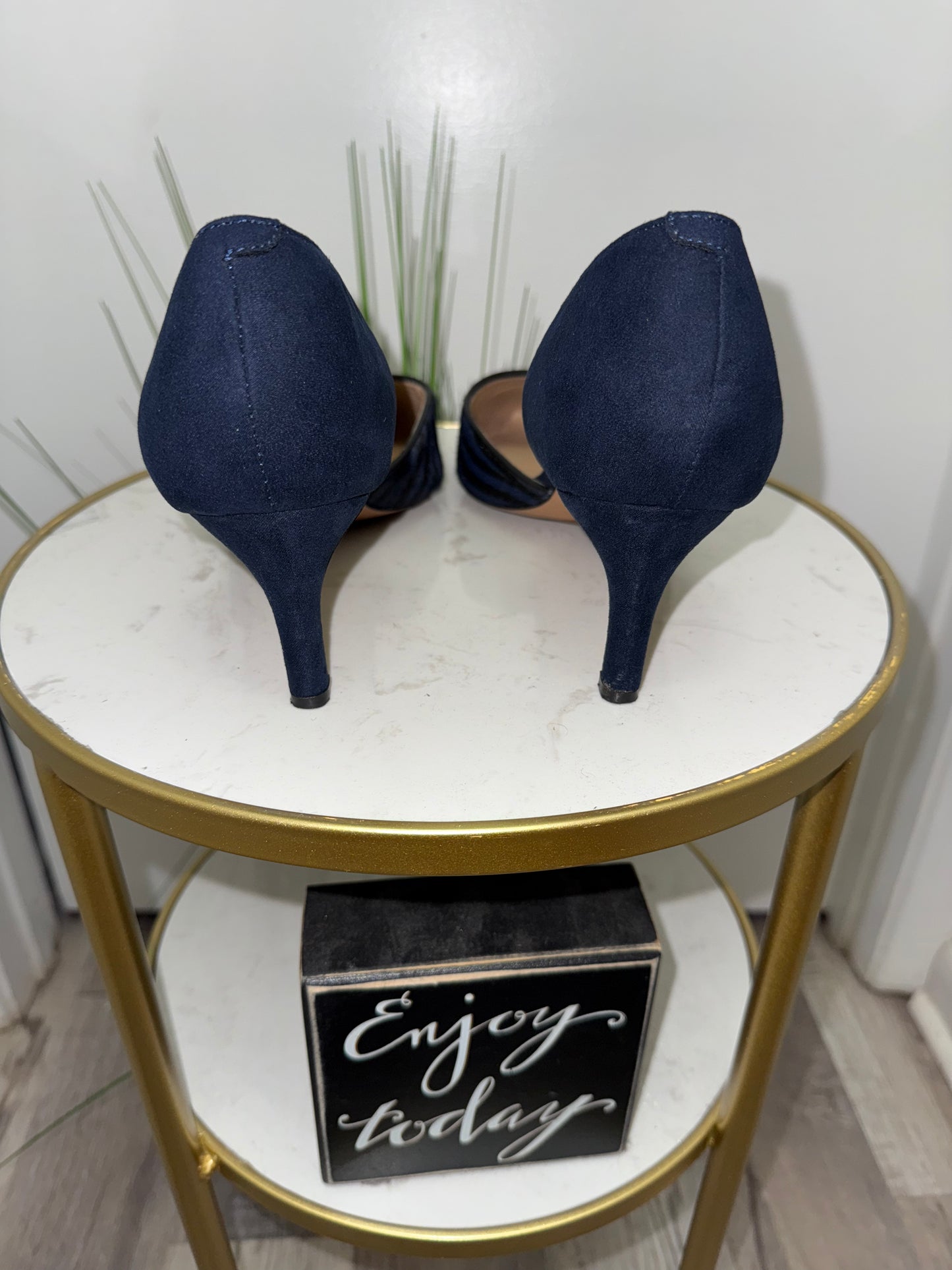 #314 Zebra Pumps